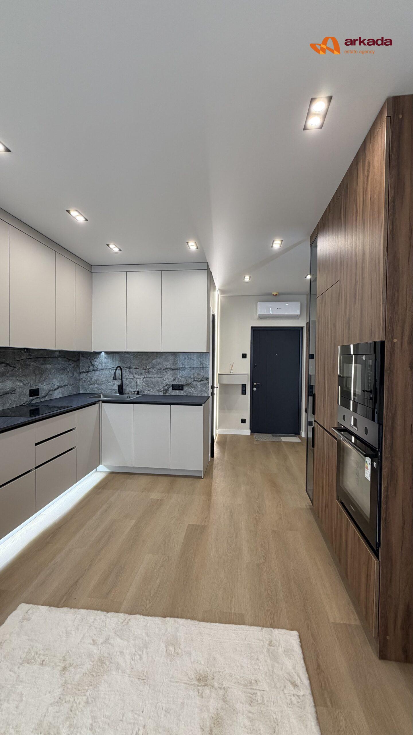 1,5кім в жк біля озера, Manhattan, 6будинок