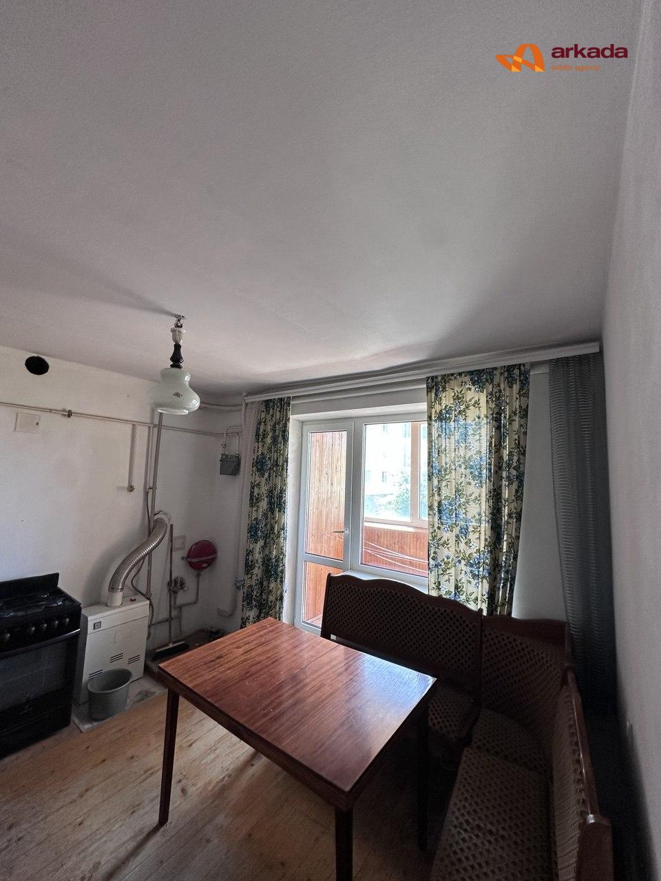 Продаж 3 -кім квартири в с.Крихівці