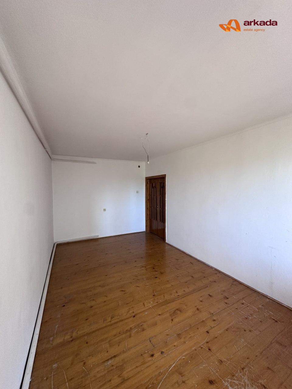 Продаж 3 -кім квартири в с.Крихівці