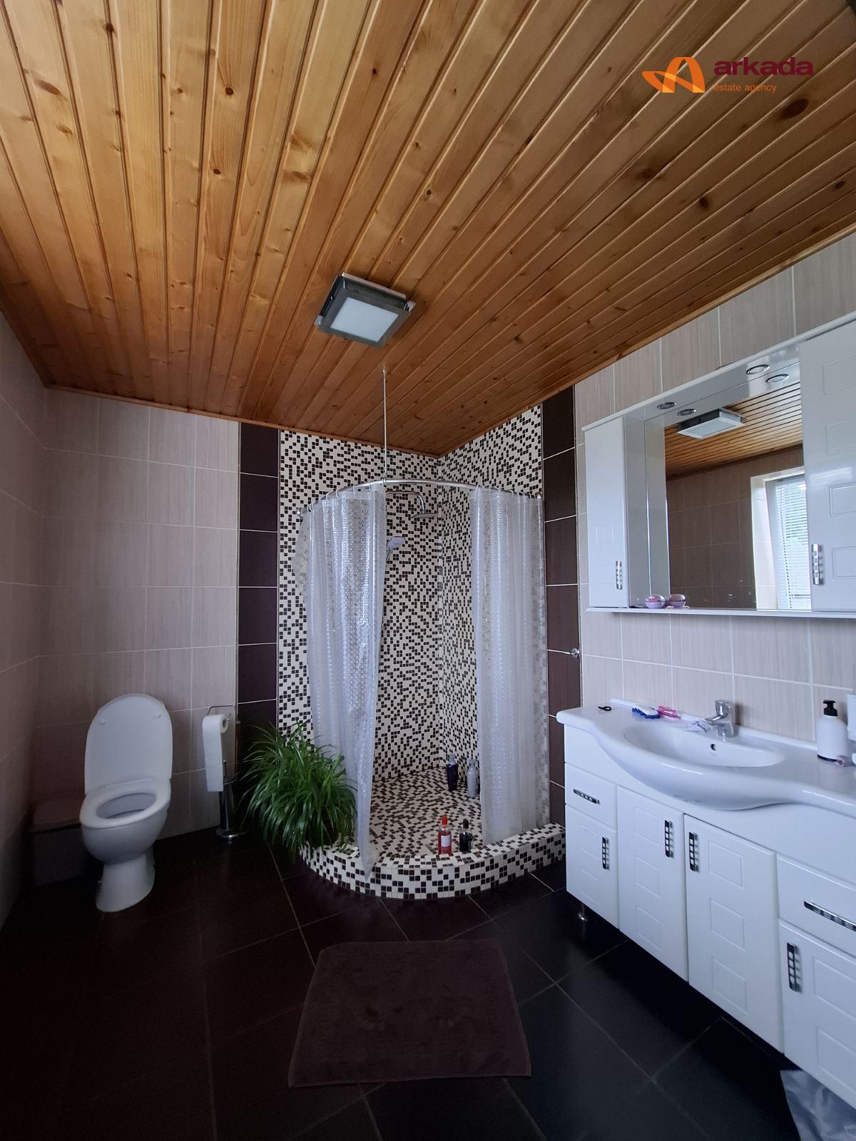 Продається комплекс приміщень 2275м2 на трасі Н-09 до Буковеля.