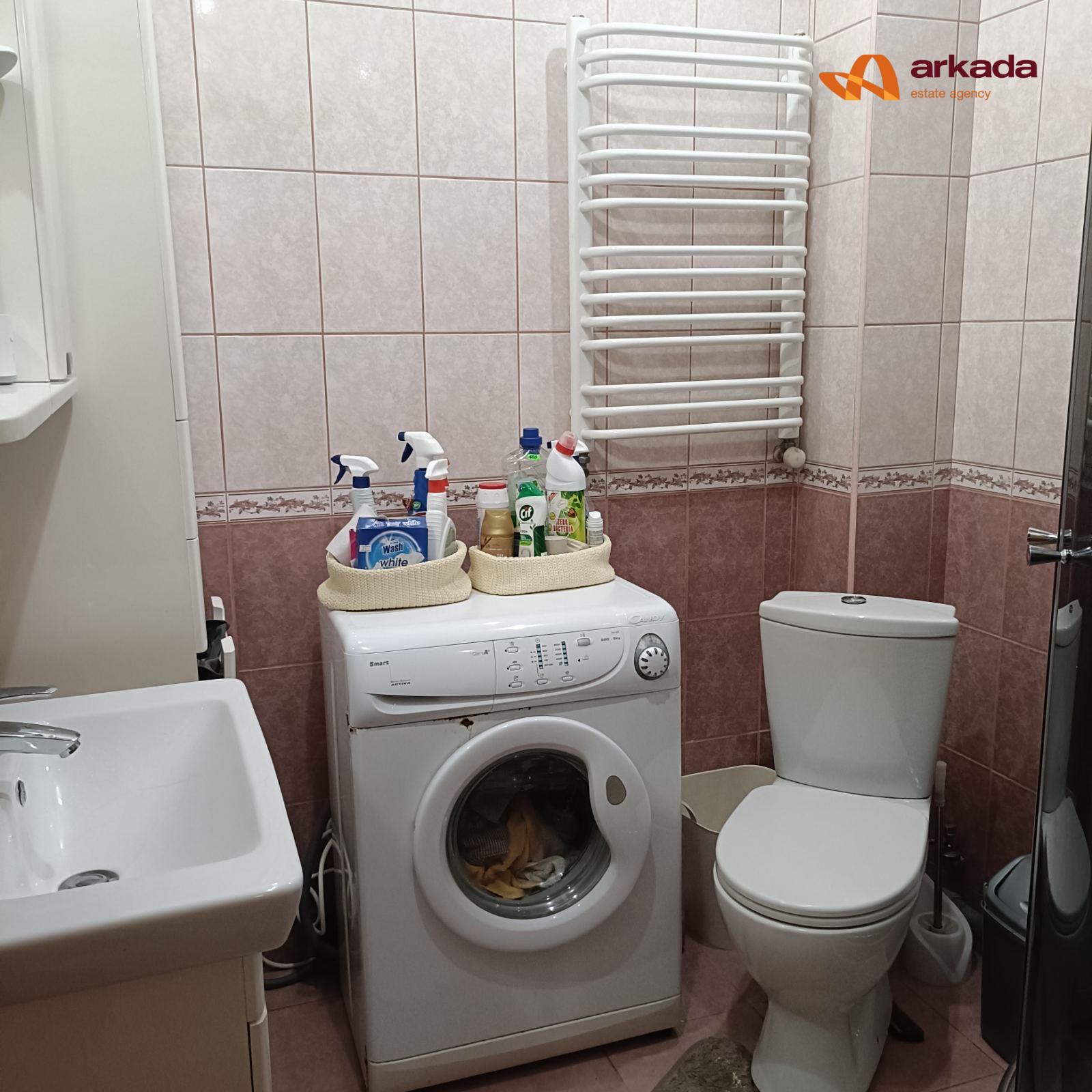 Продаж просторої 1 кімнатної квартири по вул. Івасюка.