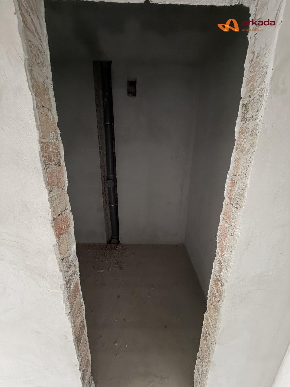 Продаю здану 2кім.квартиру по вул.Бандери. 4-поверх!