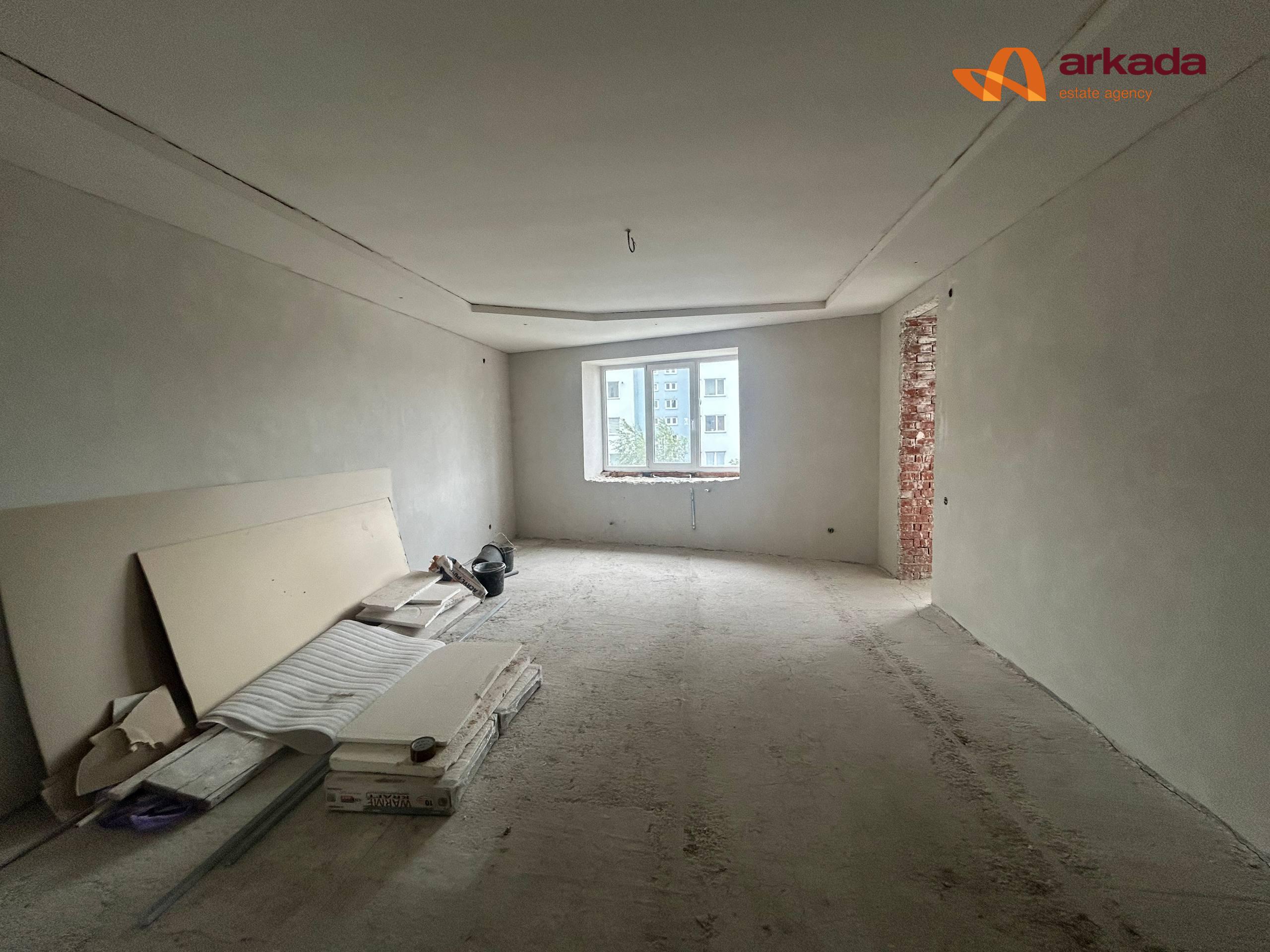 Продаж 3-кім квартири по вул. Курінного Чорноти