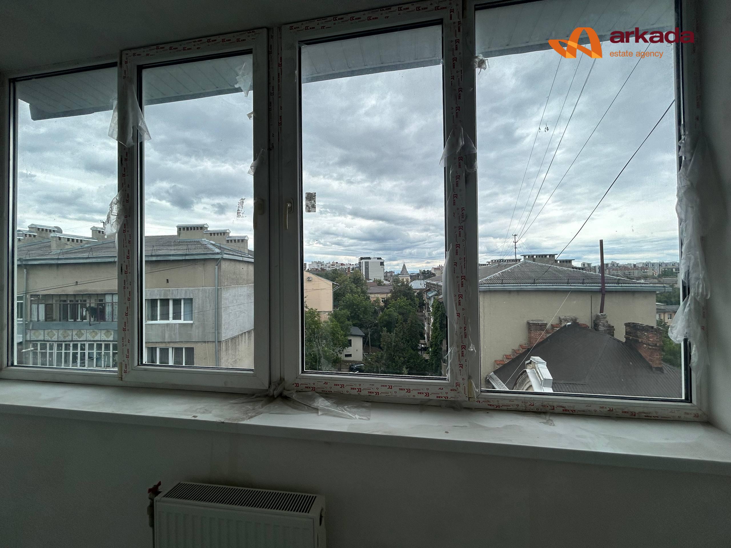 Продаж 3-кімнатної квартири по вул. Пилипа Орлика, Центр Івано-Франківська