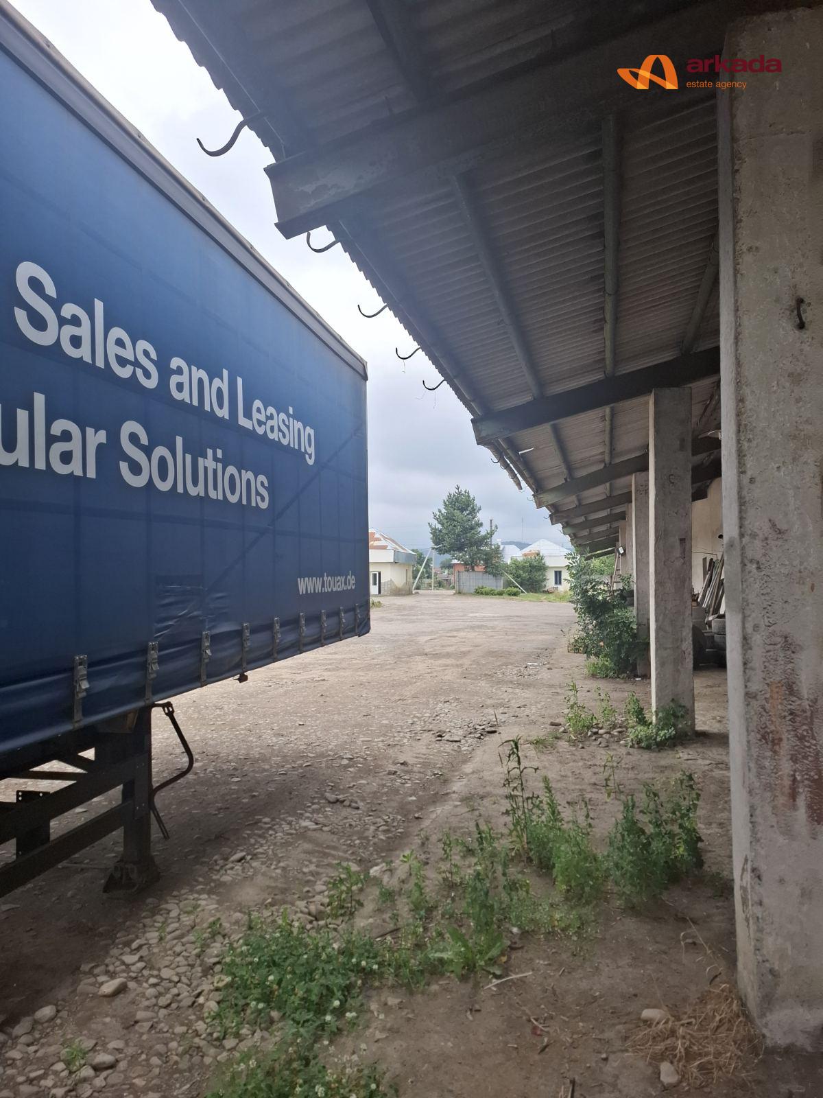 Продаю виробничо-складський комплекс 10000м2 та 4.8га землі.