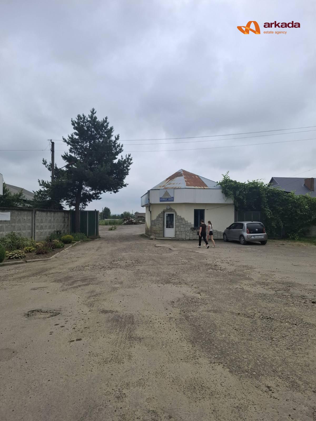 Продаю виробничо-складський комплекс 10000м2 та 4.8га землі.