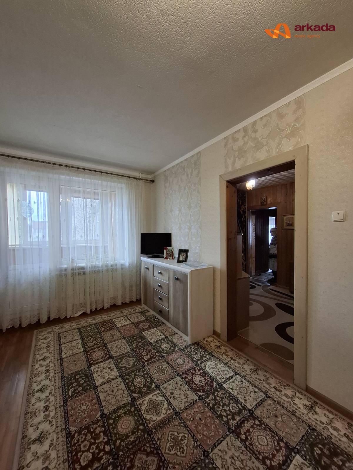 Продаю 4 кімнатну квартиру біля ТЦ Арсен. 85м2
