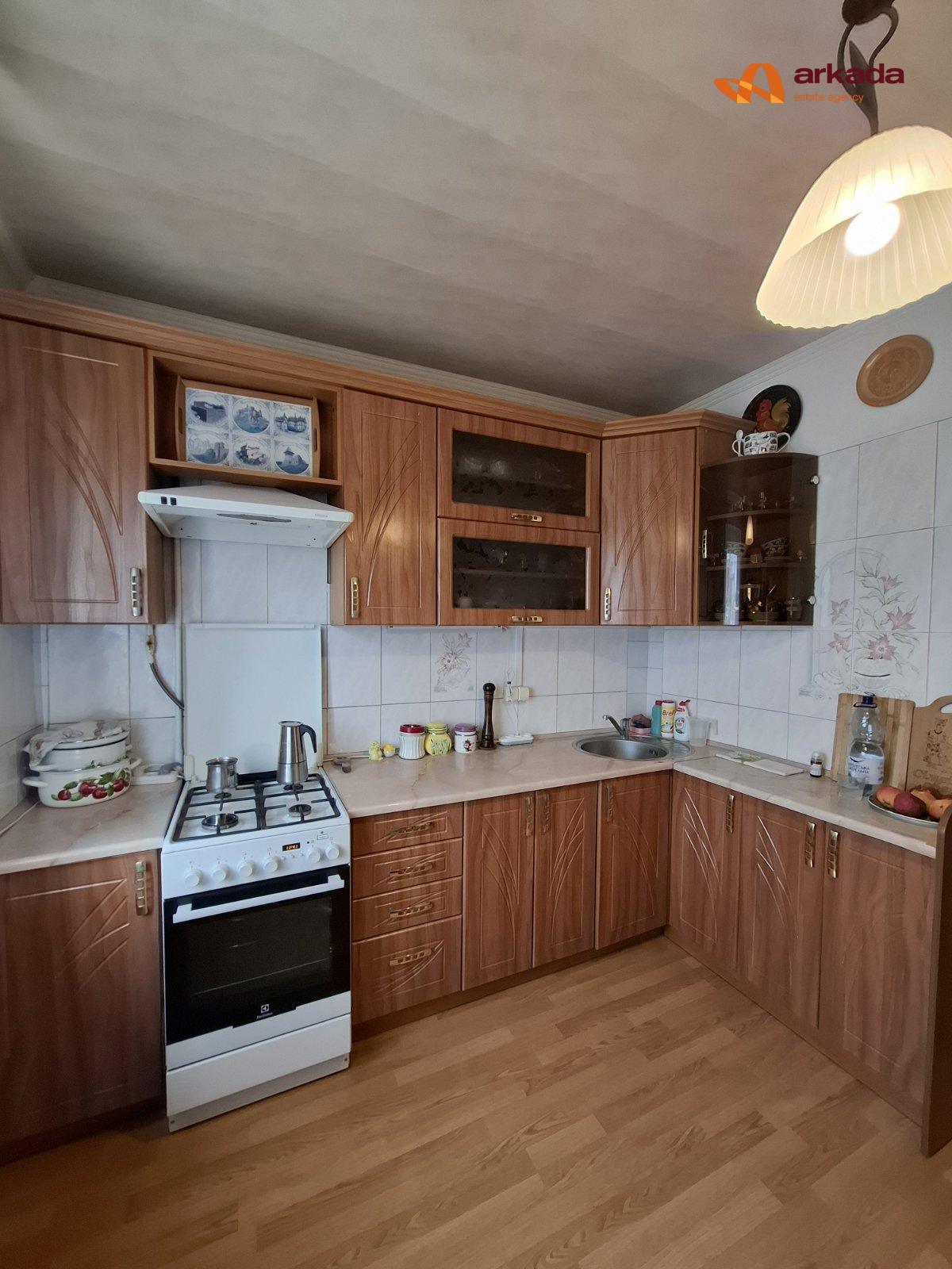 Продаю 4 кімнатну квартиру біля ТЦ Арсен. 85м2